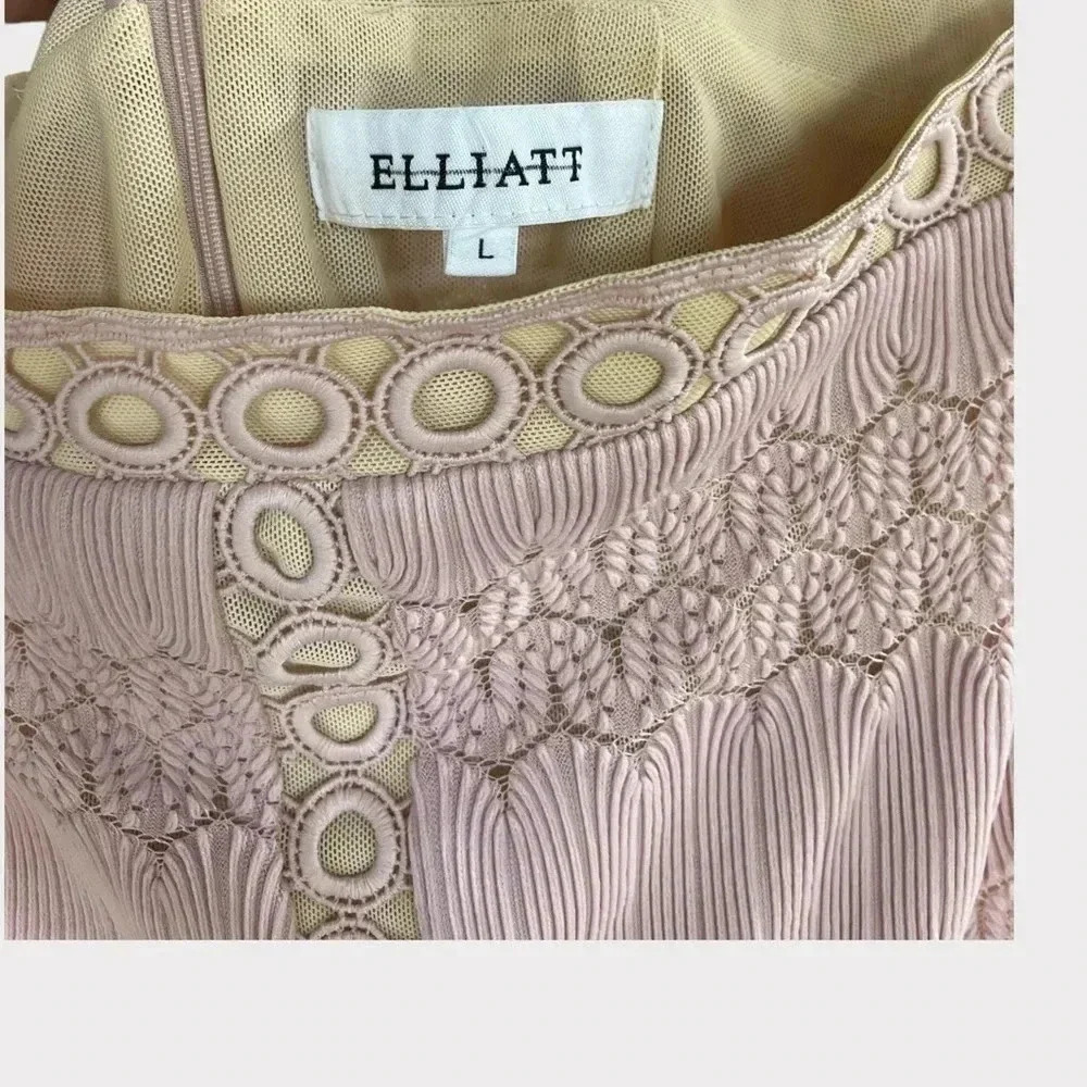 Elliatt Women’s Pinnacle Pencil Midi Skirt Embroidered Lace Detail Pink Sz Large - Picture 8 of 11